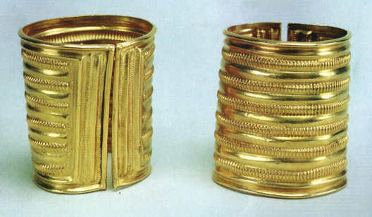 Derrinboy Late Bronze Age gold armlets