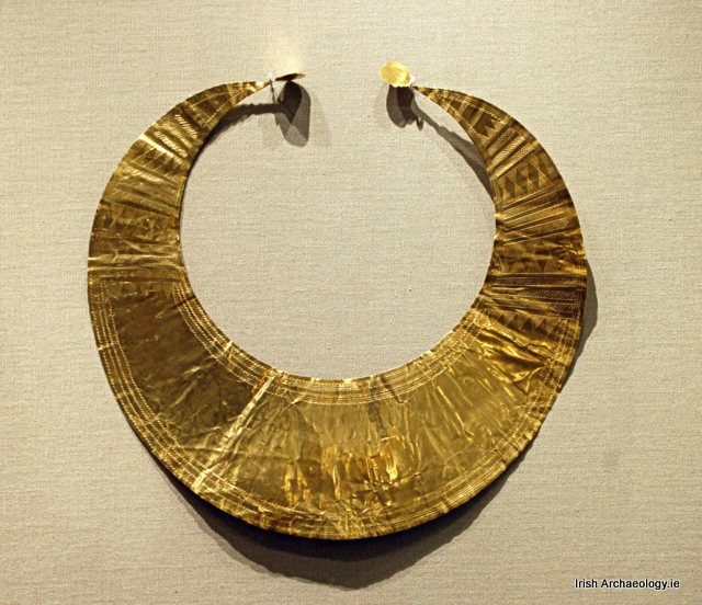 Bronze Age gold lunula