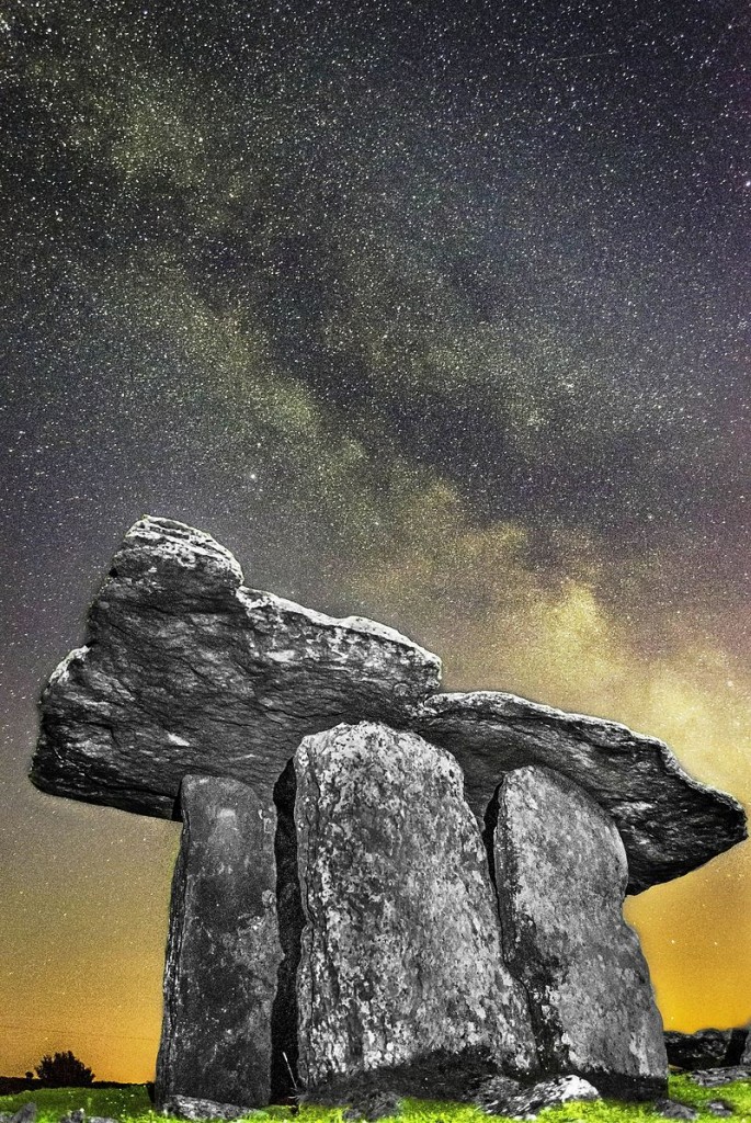 Milky_Way_Photo_of_Poulnabrone_Dolmen,_The_Burren,_Co_Clare,3,_Pic_By_Frank_Chandler_(2) (1)